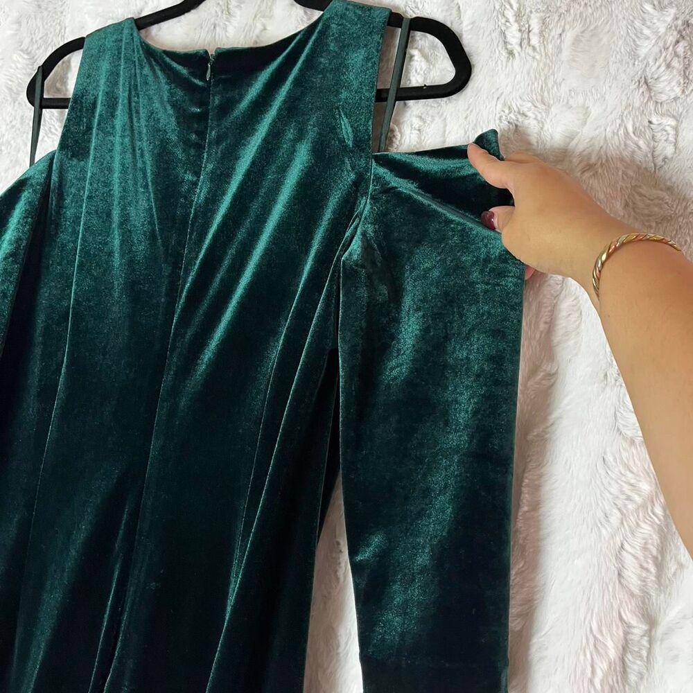 ELIZA J SIZE 16 green velvet dress with cut out straps and sleeves - Picture 5 of 8
